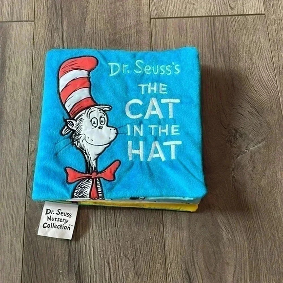 ❤️Free❤️Dr  Seuss Nursery Book’ The Cat in the Hat’ - Picture 1 of 3
